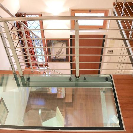 Charming Apartment In The Navigli District - 4 People ミラノ エクステリア 写真