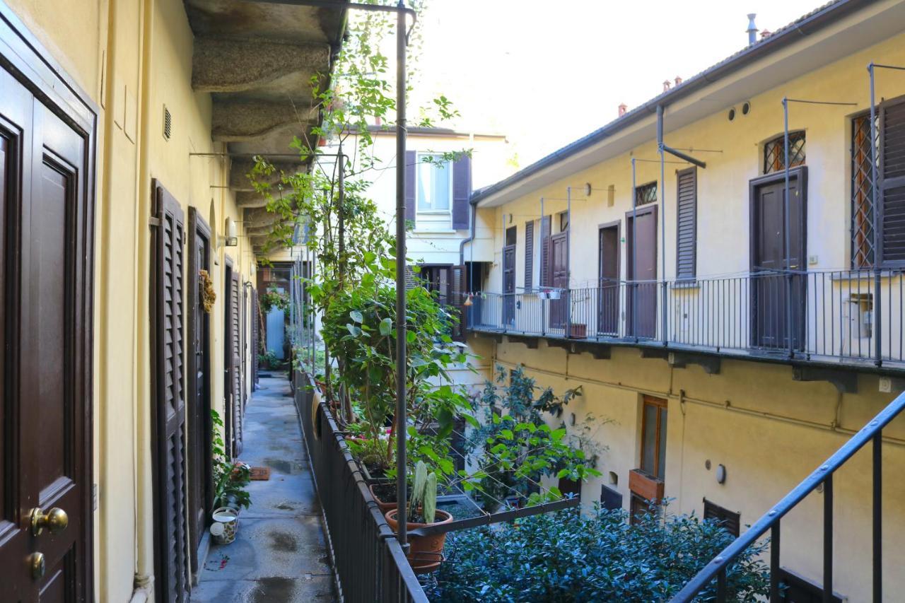 Charming Apartment In The Navigli District - 4 People ミラノ エクステリア 写真